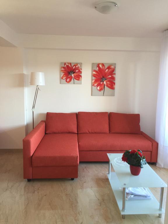 Baia Giardini Apartments Esterno foto